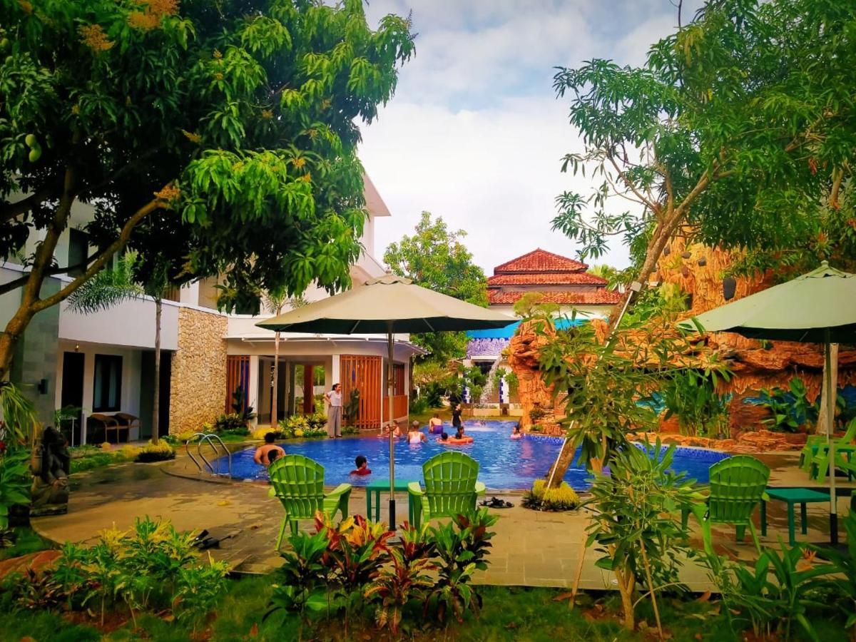 Long Beach Hotel Pangandaran Ngoại thất bức ảnh