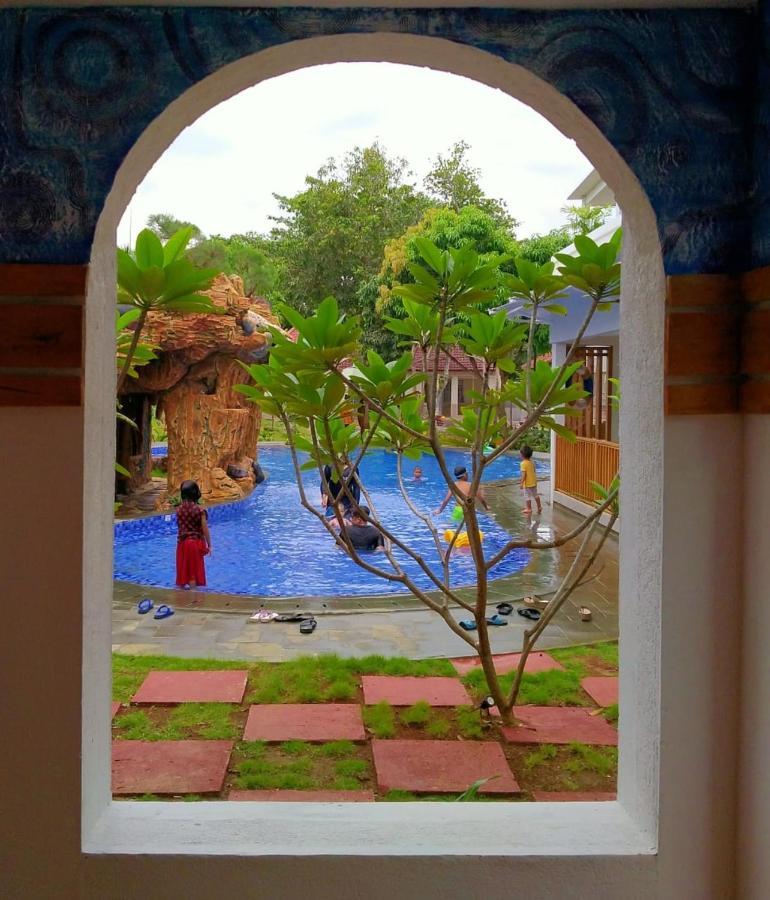 Long Beach Hotel Pangandaran Ngoại thất bức ảnh