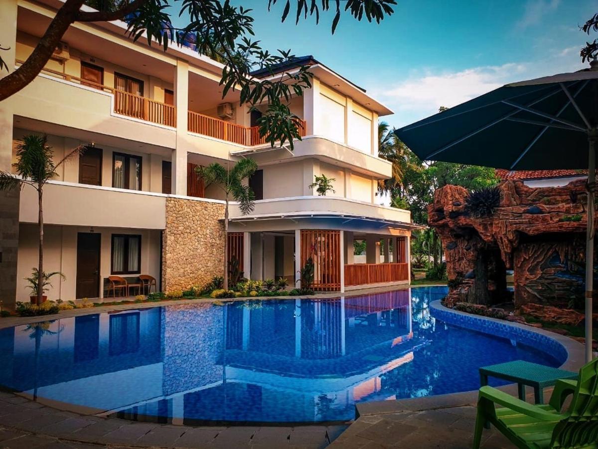Long Beach Hotel Pangandaran Ngoại thất bức ảnh